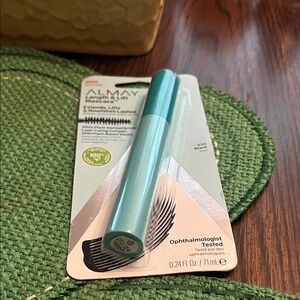 Almay Length & Lift Mascara in Bold Black